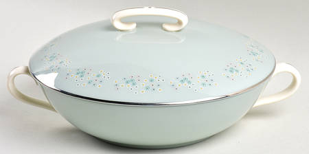 Chalet Round Covered Vegetable
