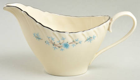 Chanson Creamer