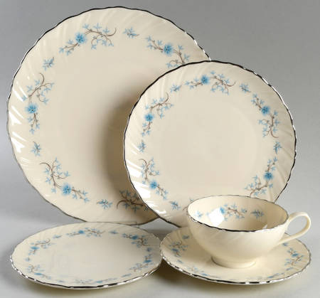 Chanson 40 Piece Estate Set