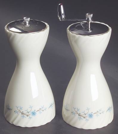 Chanson Salt Mill & Pepper Mill Set