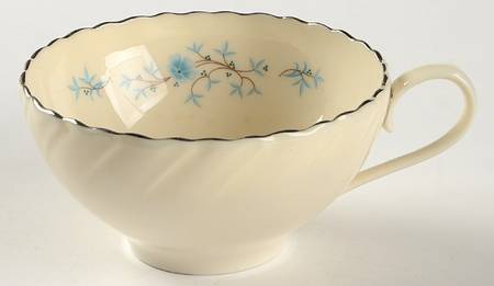 Chanson Flat Cup