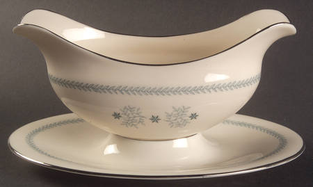 Charmaine Gravy Boat with Attached Underplate