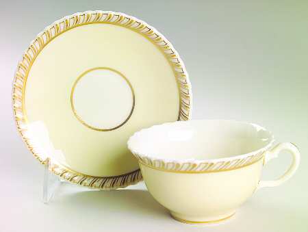 Chelsea Cream Flat Cup & Saucer Set