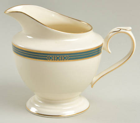 Chatham Gate Creamer