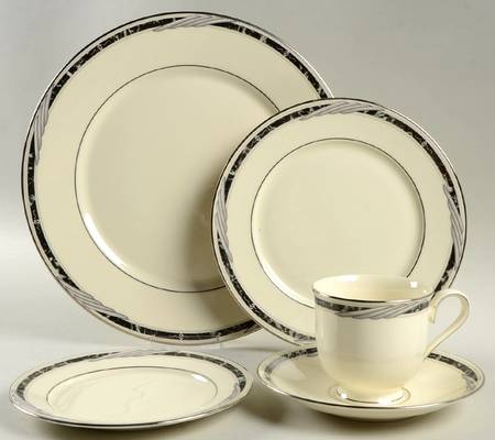 City Chic 5 Piece Place Setting