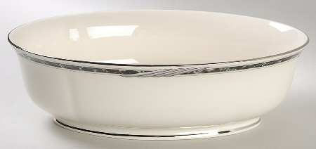 City Chic 10" Oval Vegetable Bowl