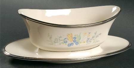 Cinderella (Newer, Platinum Trim) Gravy Boat with Attached Underplate