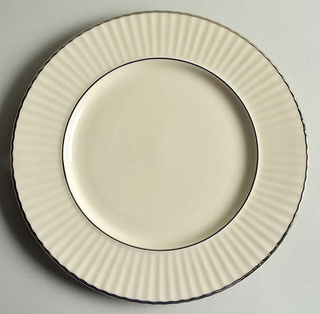 Citation Platinum Millennium Dinner Plate