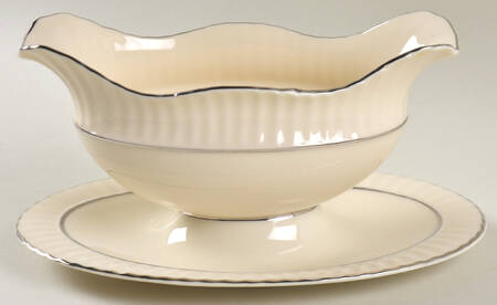 Citation Platinum Gravy Boat with Attached Underplate