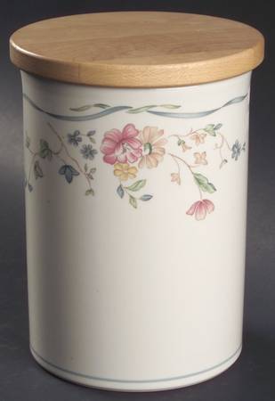 Country Cottage Courtyard Large Canister & Lid