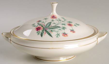 Country Garden Round Covered Vegetable