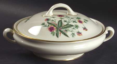 Country Garden Round Covered Vegetable