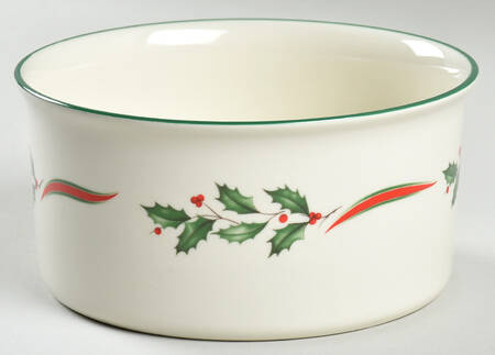 Country Holly 6'' Souffle