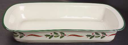 Country Holly 13"  Rectangular Baker