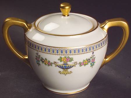 Colonial Sugar Bowl & Lid