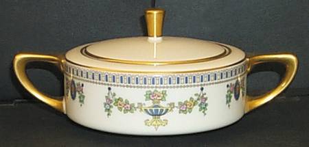 Colonial Sugar Bowl & Lid