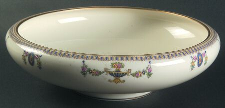 Colonial Large Fruit Bowl