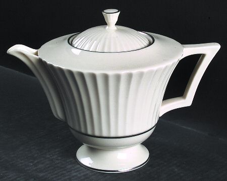 Colonnade Platinum Teapot & Lid