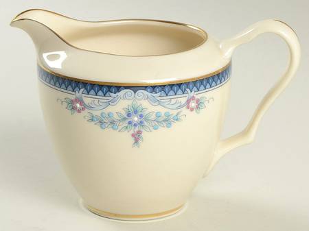 Columbia Creamer