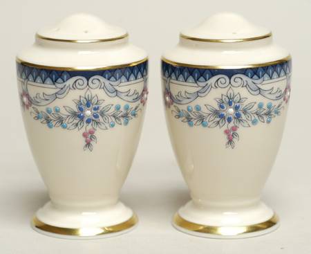 Columbia Salt & Pepper Set