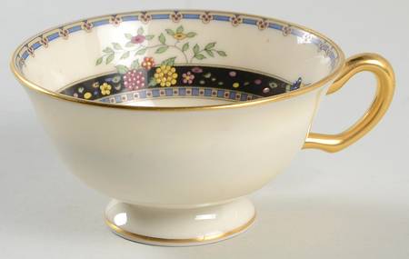 Coronado Footed Cup