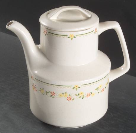 Countryside Coffee Pot & Lid