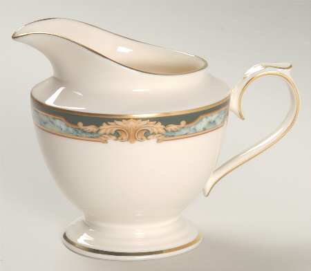 Crestwood Creamer