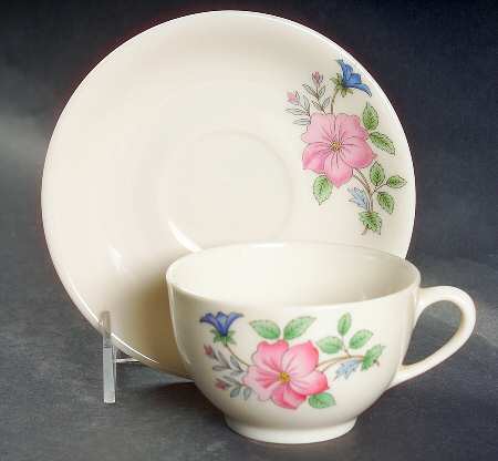 Cynthia Flat Cup & Saucer Set