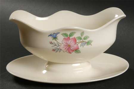 Cynthia Gravy Boat with Attached Underplate