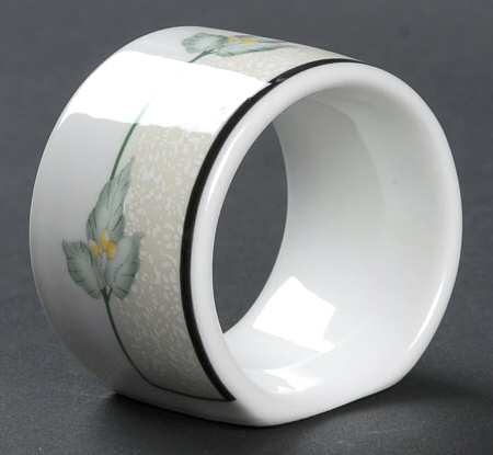 Dancing Lilies Napkin Ring