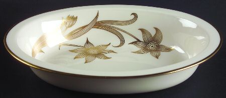 Daybreak 9" Oval Vegetable Bowl