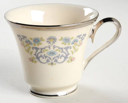 Desire Footed Cup