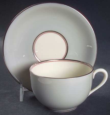 Dubarry Gray Oversized Cup & Saucer Set