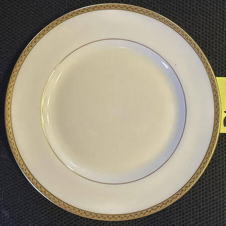 E81 Off White Bread & Butter Plate