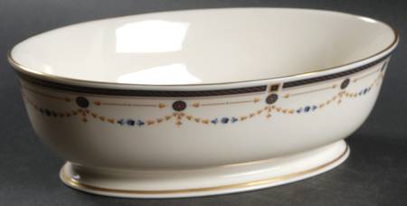 Eaton Knoll 9" Oval Vegetable Bowl