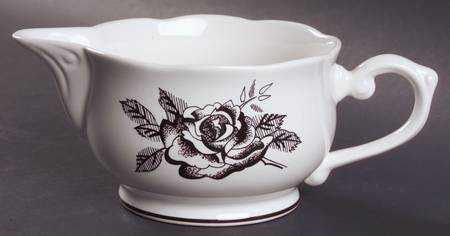 Ebony Rose Gravy Boat