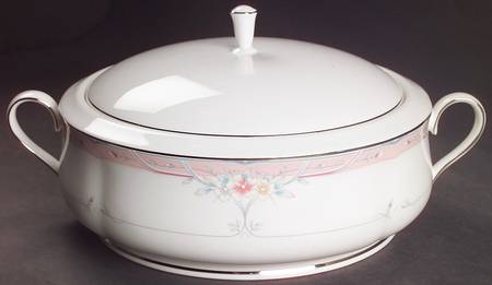 Emily Round Covered Vegetable