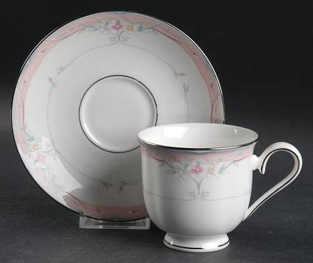 Emily Footed Cup & Saucer Set