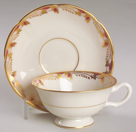 Essex Maroon (Scalloped) Footed Cup & Saucer Set