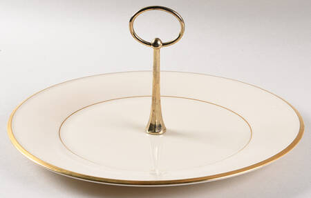 Eternal Round Serving Plate with Handle (DP)