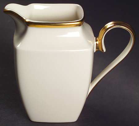 Eternal Square Creamer