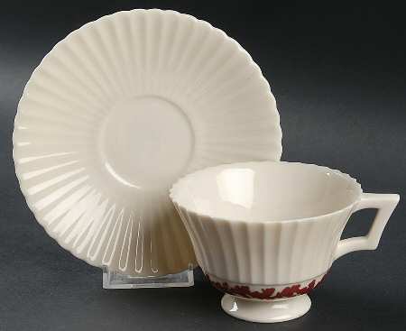 Etna Maroon Footed Cup & Saucer Set