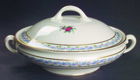 Fairmount Round Covered Vegetable