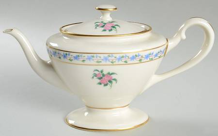Fairmount Shape 742 Small Teapot & Lid