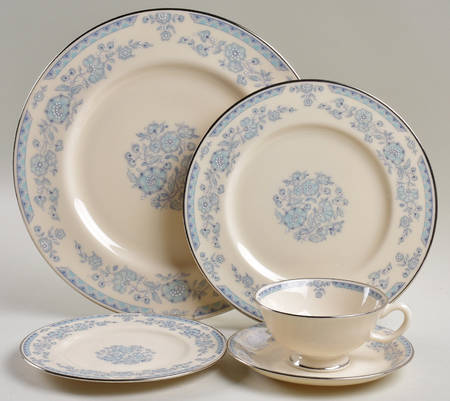 Fanciful 5 Piece Place Setting