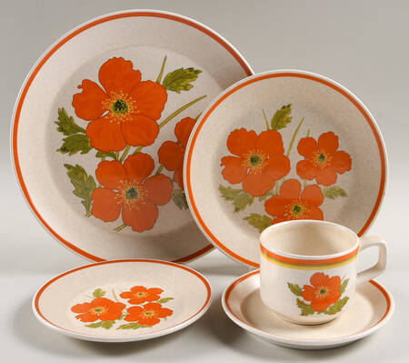 Fire Flower 40 Piece Estate Set