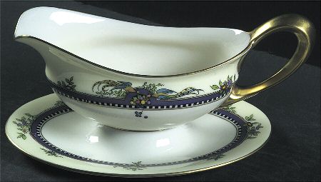Florida Gravy Boat with Attached Underplate