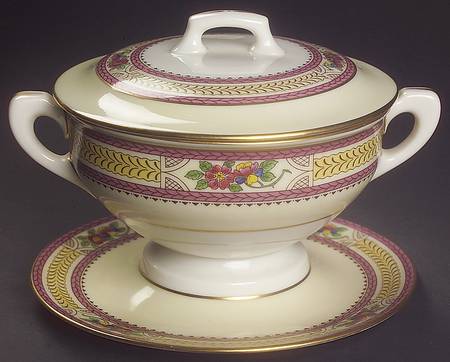 Floralia Sauce Boat & Lid by Lenox