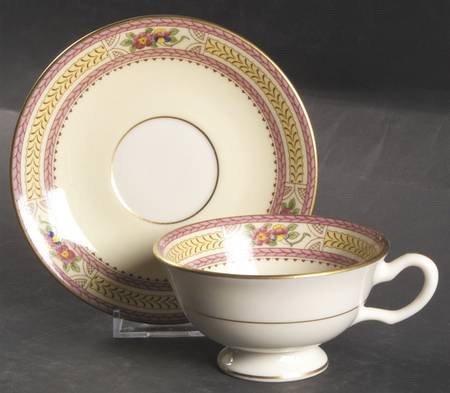 Floralia Footed Cup & Saucer Set