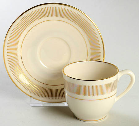 Flourish Flat Demitasse Cup & Saucer Set